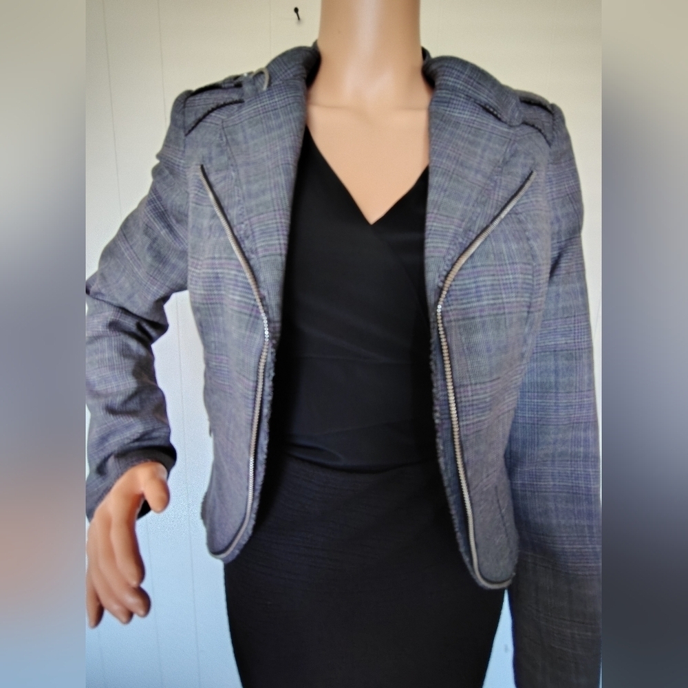 White House Black Market Gray Plaid Blazer Size 2